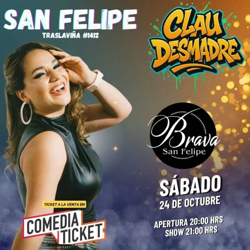 Stand up comedy Clau Desmadre